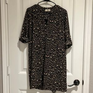 Leopard dress with roll up sleeves